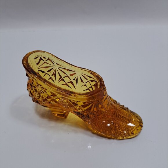 Miniature Amber Yellow Glass Slipper Button Daisy Pattern - Picture 1 of 11